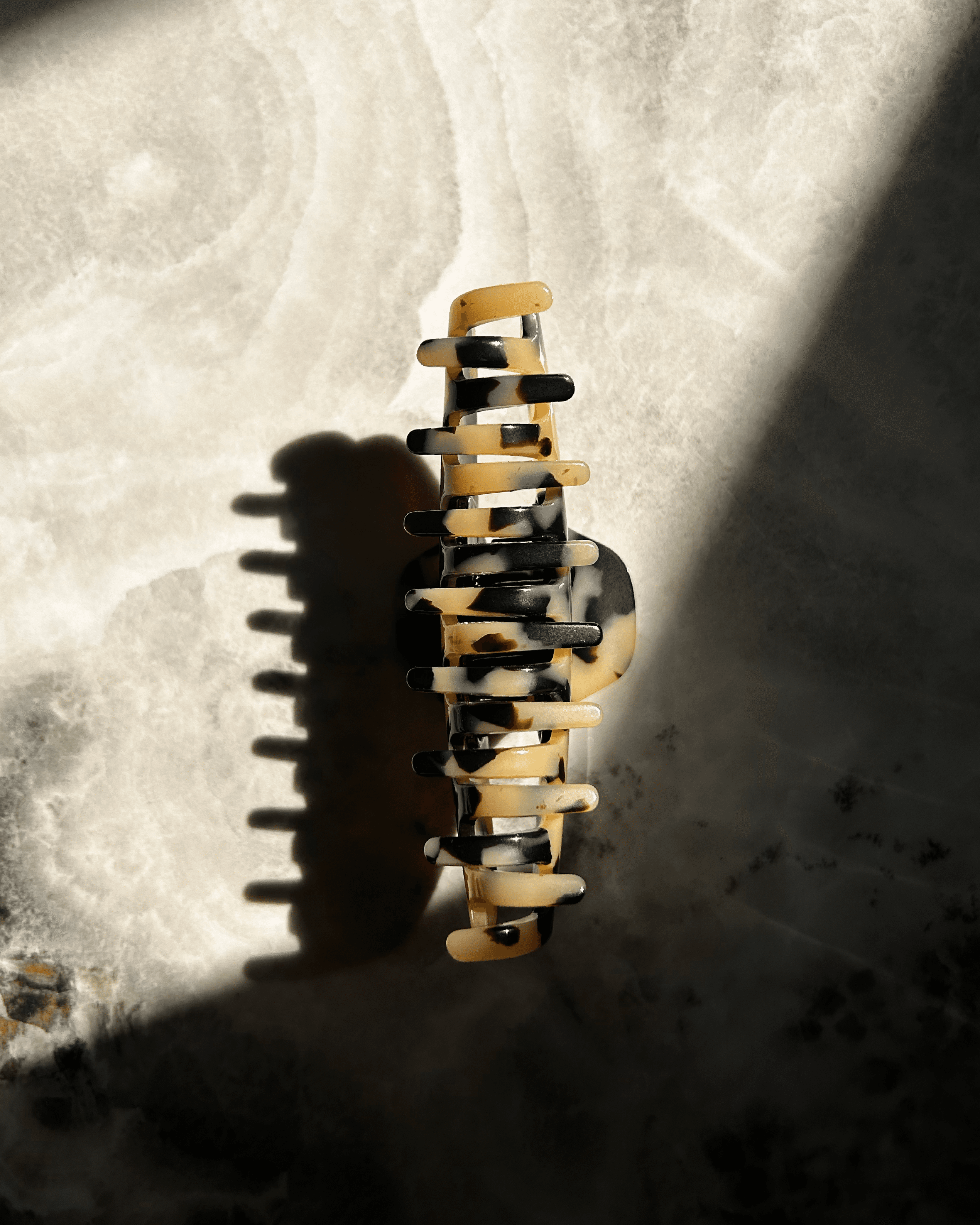 Product hover image:Clip