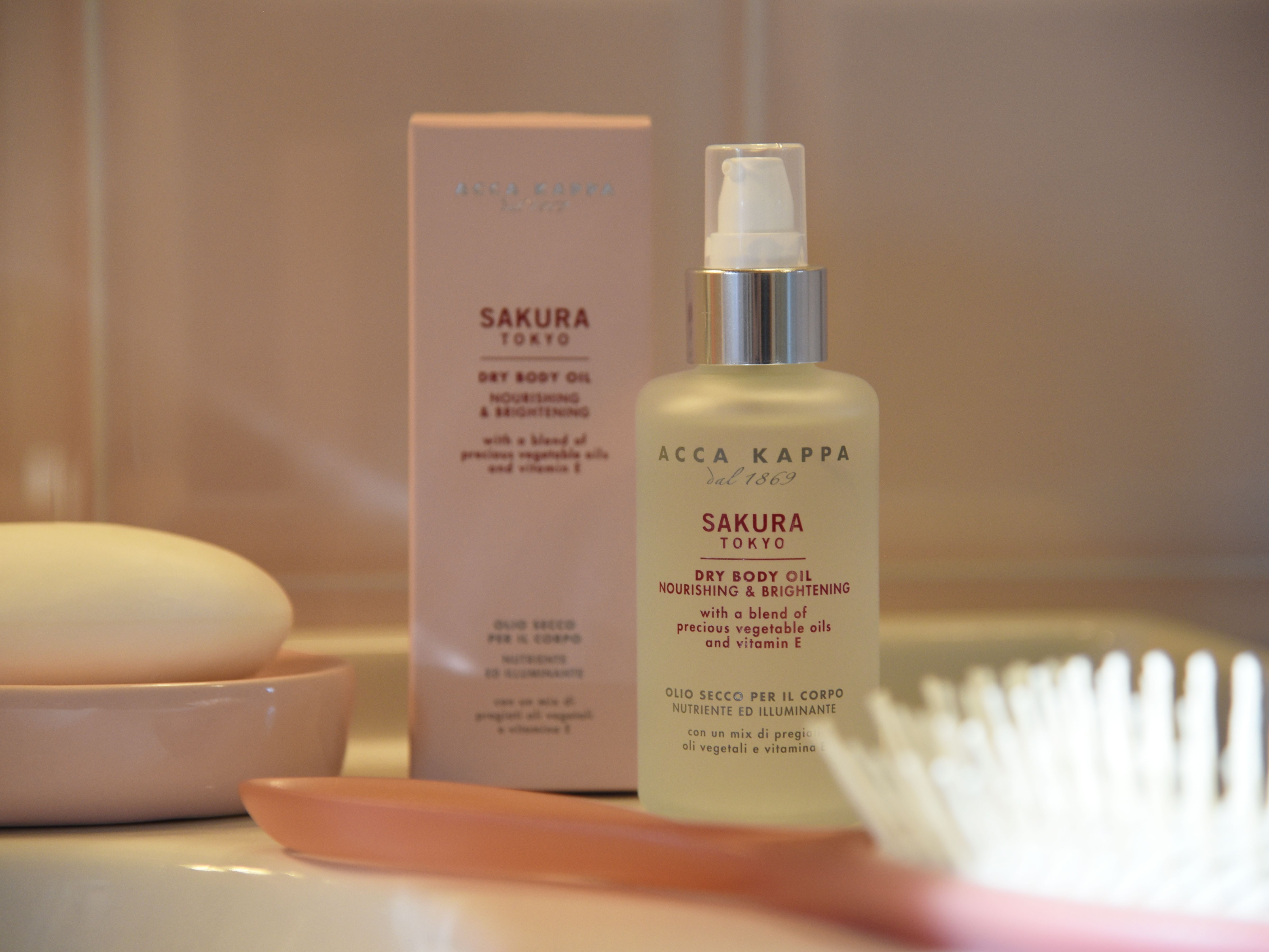 sakura tokyo body oil